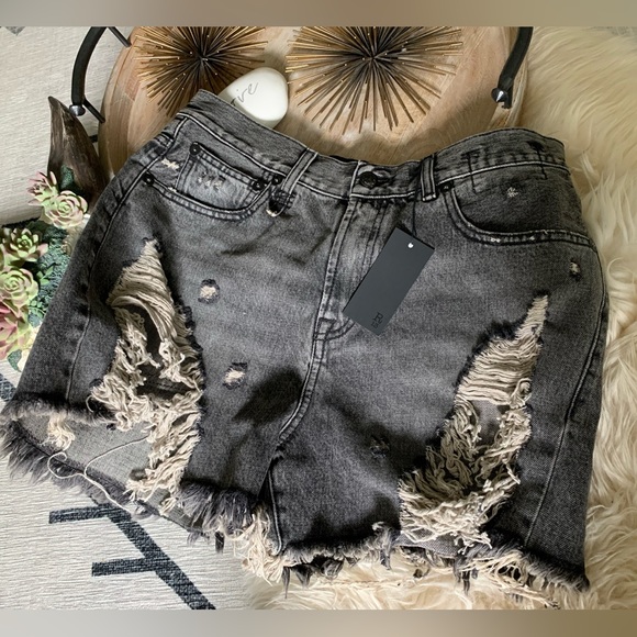 R13 shredded slouch short - Picture 6 of 11